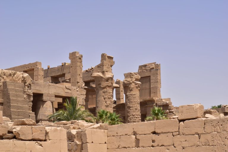 À la découverte de l&rsquo;île de Pharaon : un trésor historique en Égypte